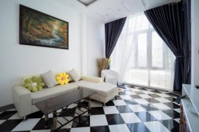 Nhà đầy nắng homestay